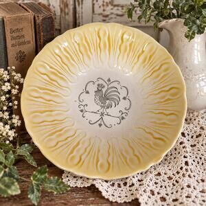 Vintage Scio Pottery Rooster Bowl 8.5" Yellow Hairpin Provincial Pattern 1940s